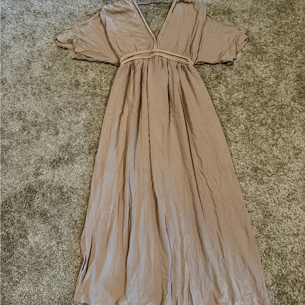 Neutral Maxi Dress – Bump Friendly Size Medium NWT - Picture 3 of 9